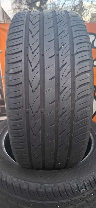 4бр. 245/45/18 Gislaved 6.8mm грайфер, дот 20г. Безплатен монтаж