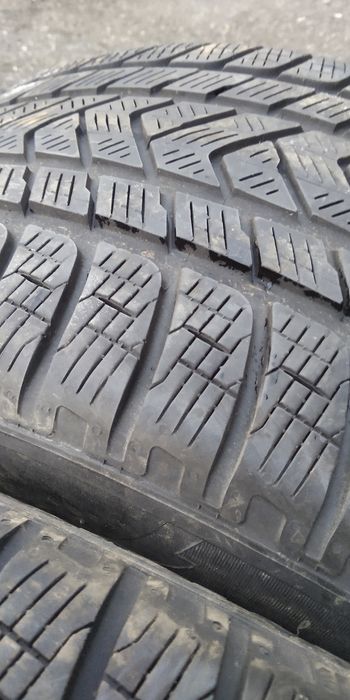 Зимни гуми -21цола-295/35-"PIRELLI"