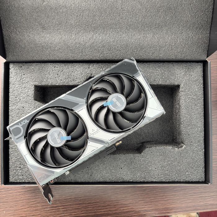 Asus RTX 5060 8gb