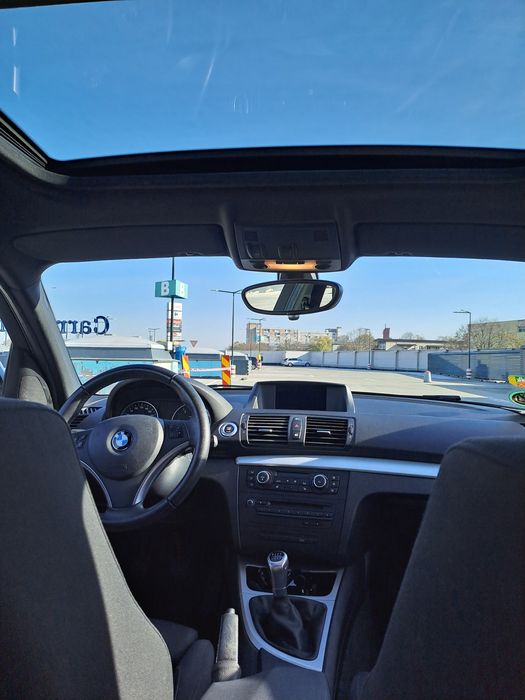 BMW Seria1 118D/143 CP/ 2011