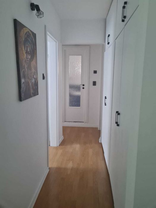 Inchiriez apartament cu 3 camere, Decebal/ Doina