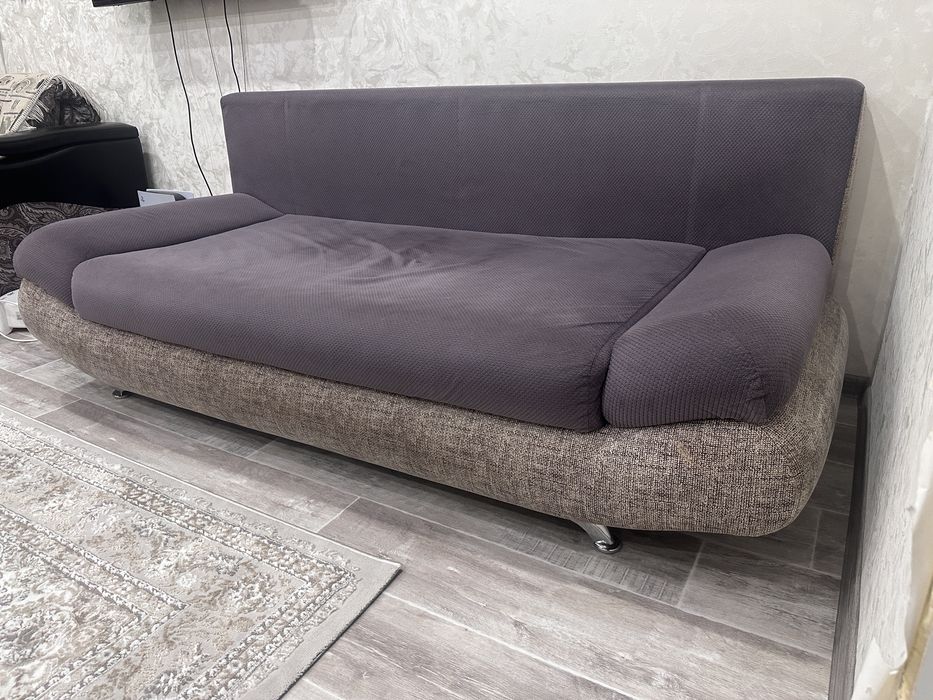 Продам диван в хорошем состоянии