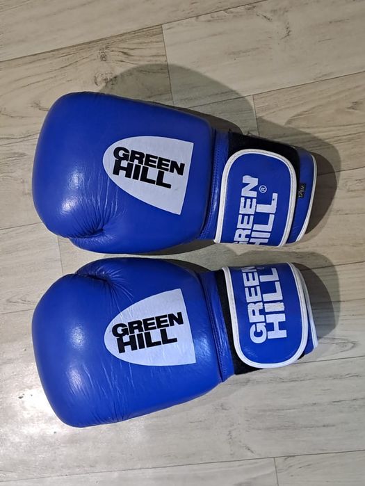 Перчатки для бокса
