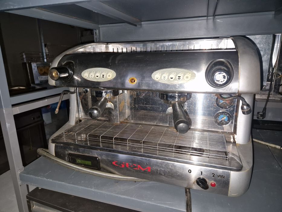 Espressor cafea 2 brate, servisat, Cafea de calitate, spuma lapte, cea