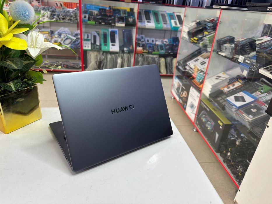 Huawei core i5-12450H DDR5 16/512 SSD holati ideal