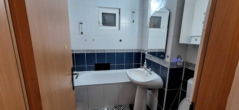 Proprietar inchiriez apartament 2 camere Racadau