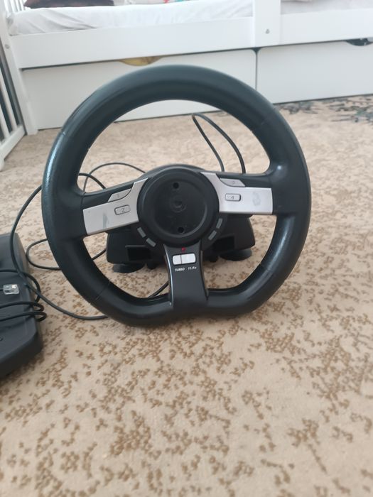 Игровой руль за 7000