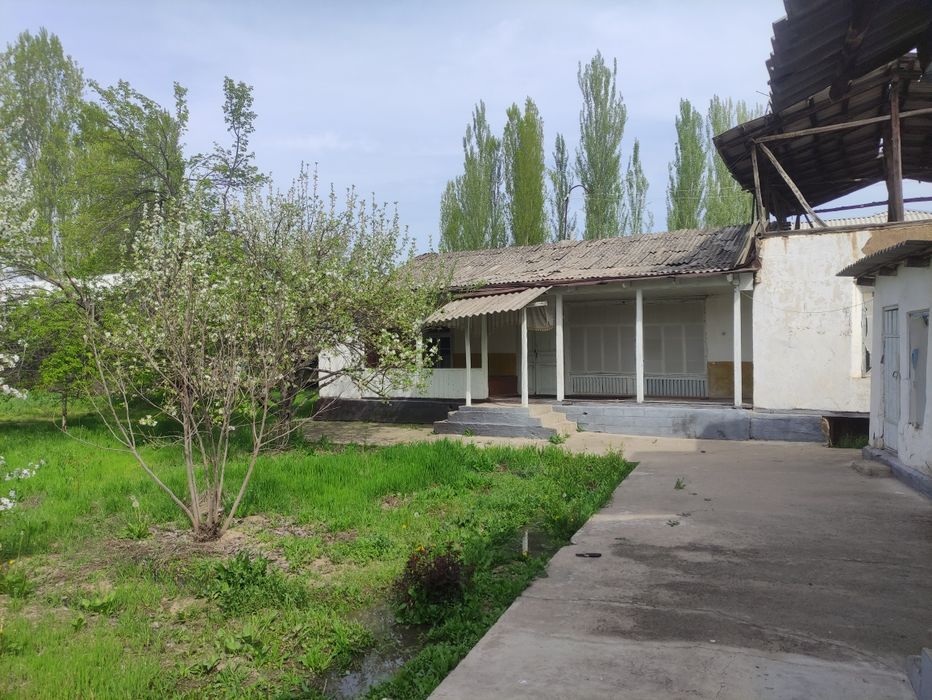Продаётся дом Кавардан. Юкори Чирчик кавардан кишлок. 10 сотихли уй хо