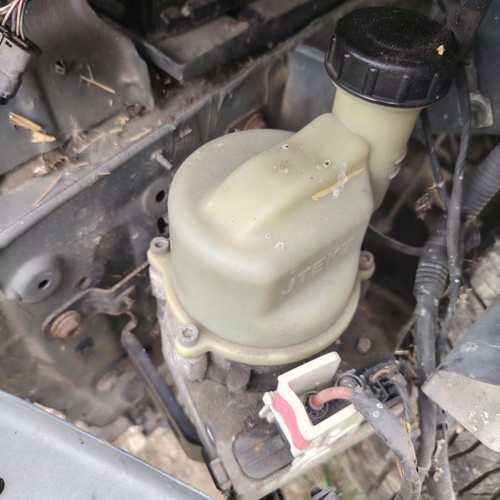 Radiatoare, Inter cooler, Gmv, pompa servo direcție Dacia Duster 2014