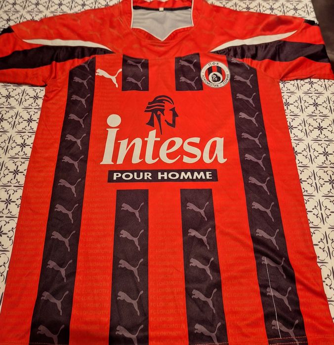 Футболни тениски от играчи