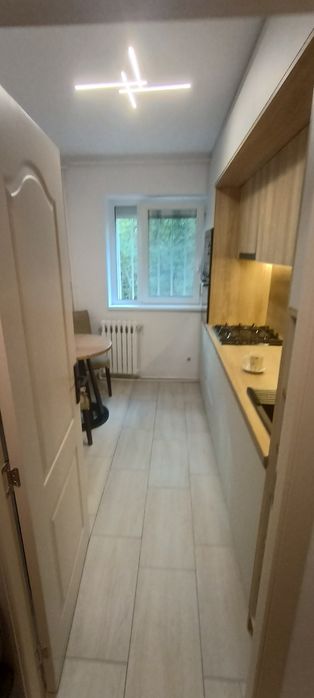inchiriez apartament 2 camere  semidecomandat