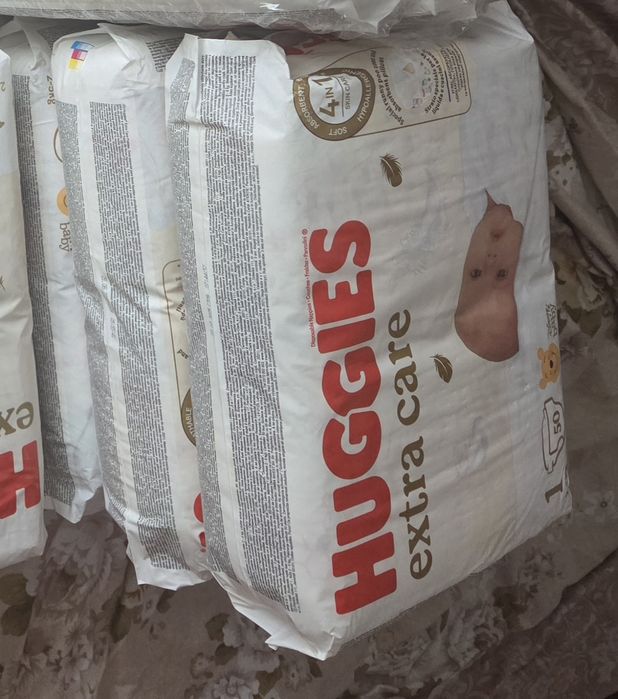 Vând pampers Huggies nr 1