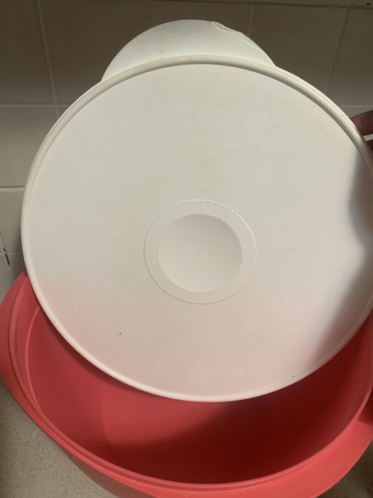 Tapperware миска