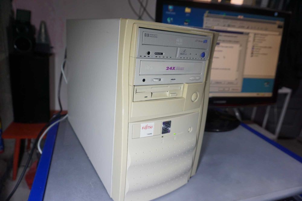 Calculator/unitate pc retro -pentium 2 233Mhz