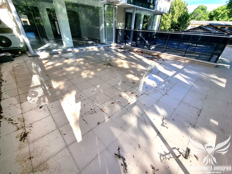 Продавам 165кв помещение офис студио магазин с тераса в гр.Асеновград