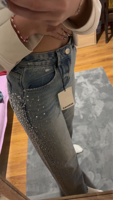 Дънки с камъчета