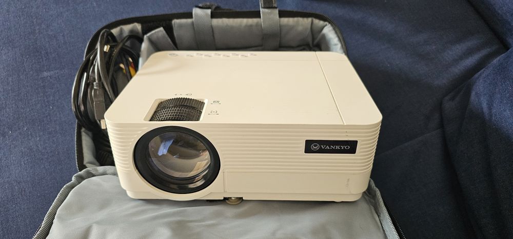 Proiector Vankyo 470