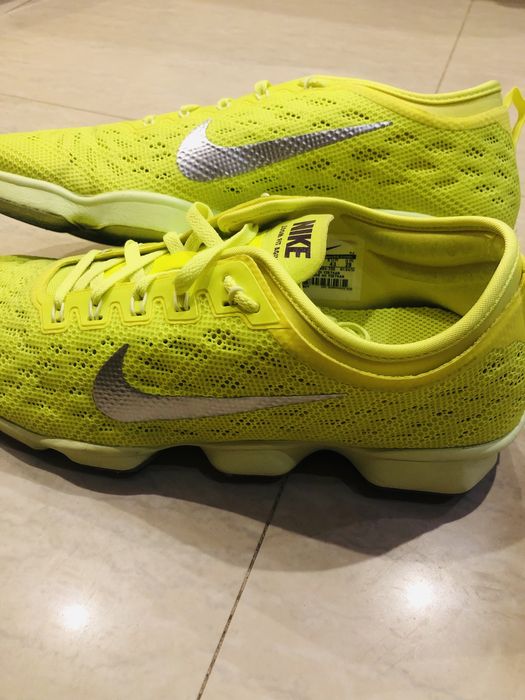 Оригинални маратонки NIKE