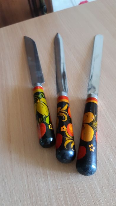 Продам  набор  ножей
