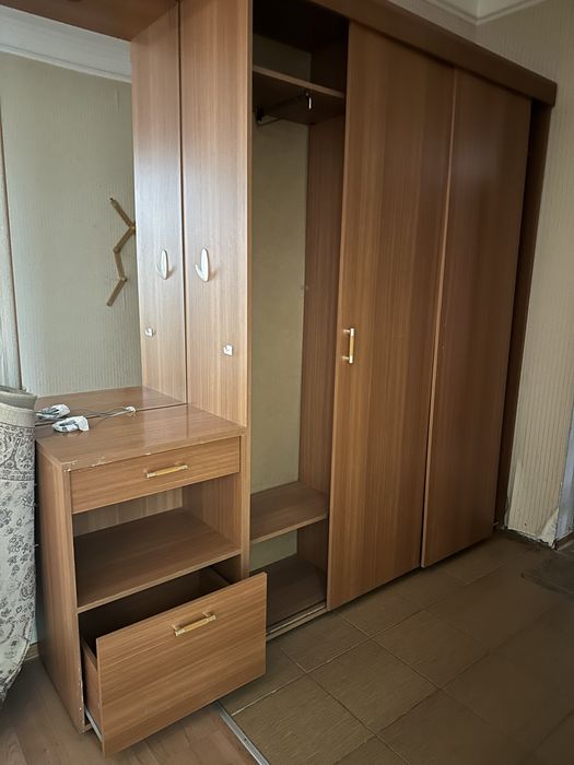 Отдам даром мебель