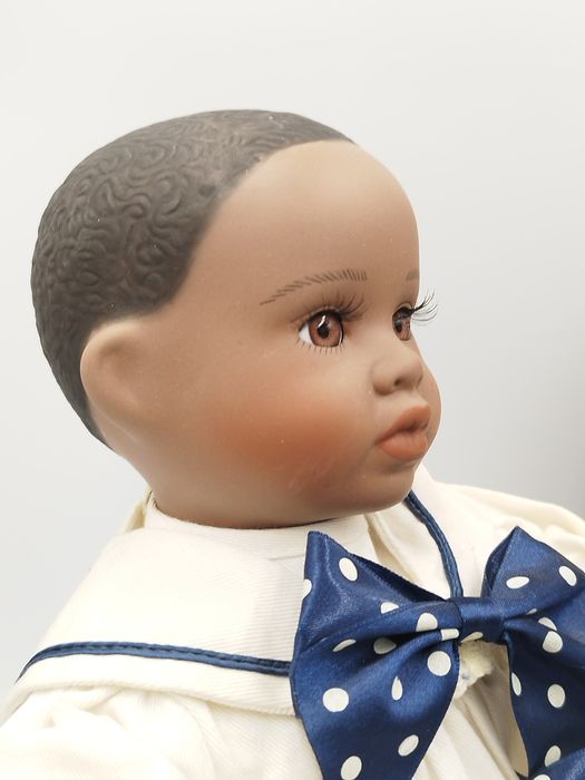 Ashton Drake , колекционерска порцеланова кукла