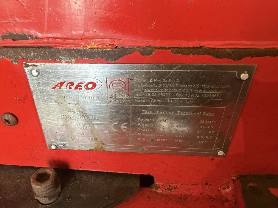 Aparat dejantat roti Revolta Aero