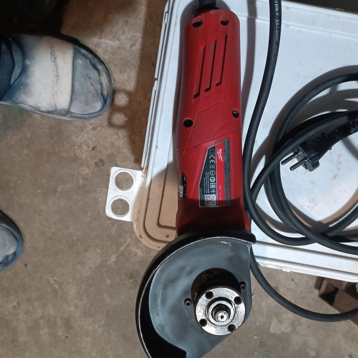 Продавам малък  флекс  Милуоки  1200 вата