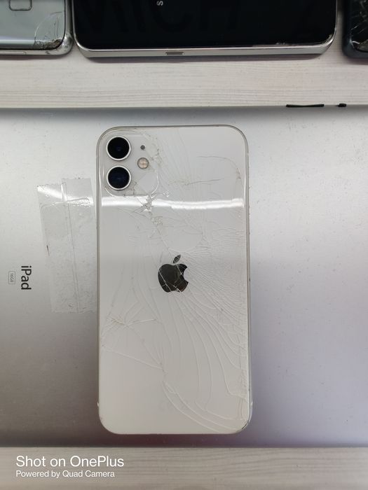 iPhone 11 128gb място