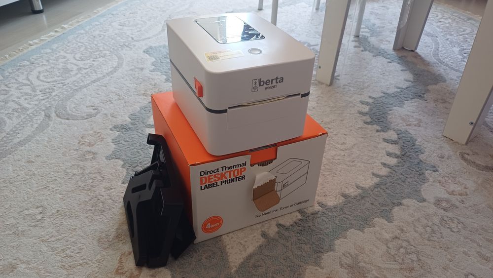 Новый принтер SoonMark M4201 белый