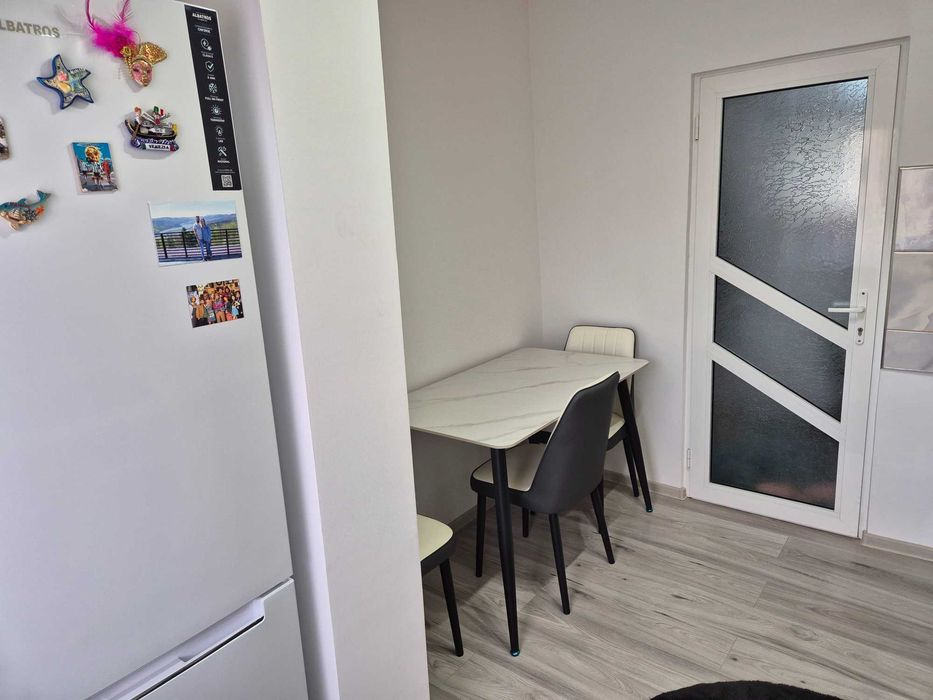 Vand apartament in roman