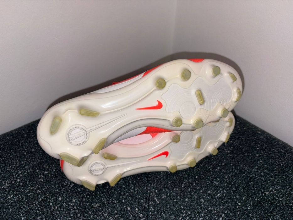 Ghete fotbal NIKE Tiempo nr 39