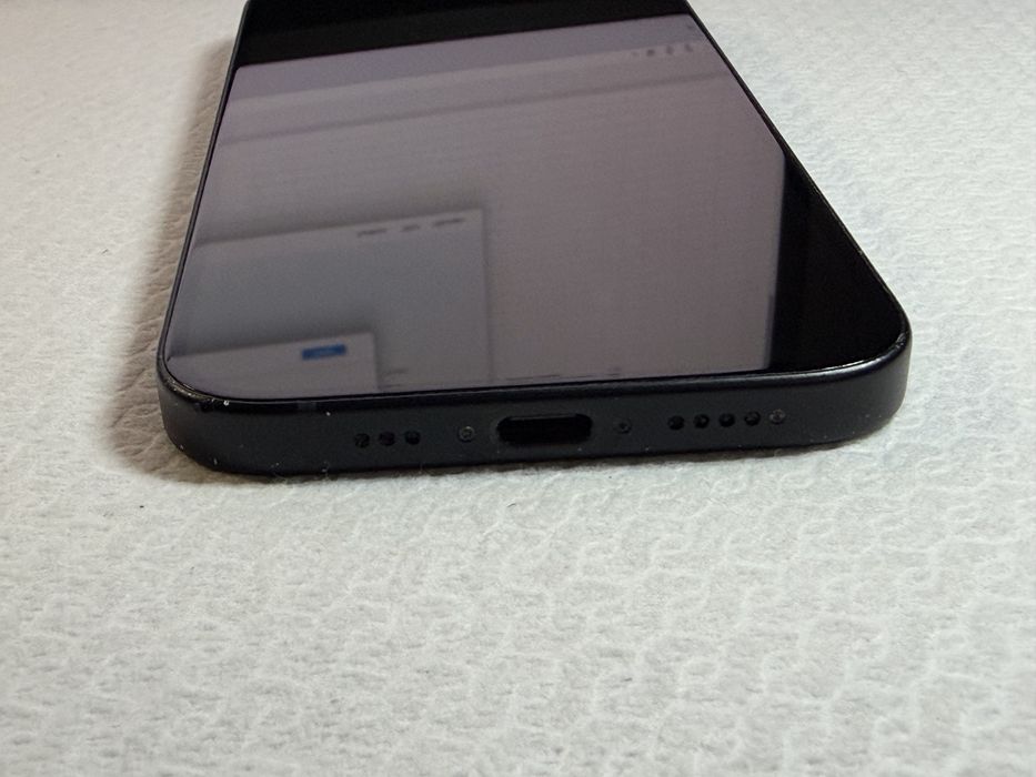 iPhone 15 Black - Ideal pentru Piese