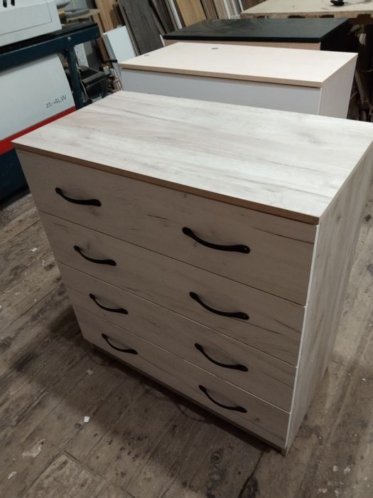 Новые Комоды. Цена указана.