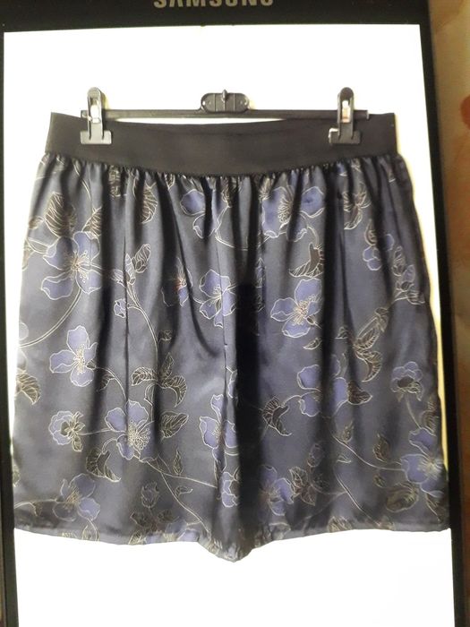 Fusta de vara cu jupa .