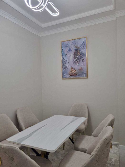 ПРОДАЕТСЯ 2/2/4 63м2 на: ул. Навои Урда