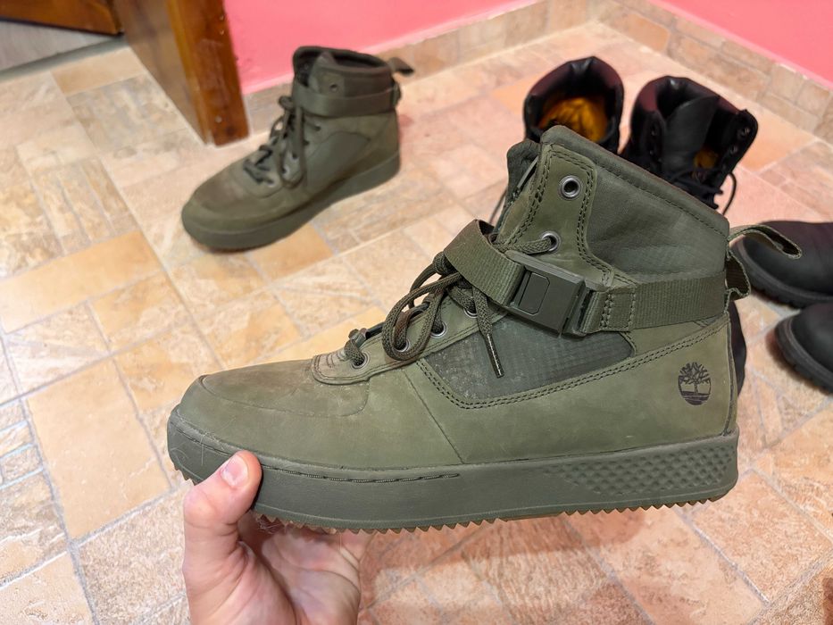 Черни туристически обувки/маратонки Timberland, размери 42 и 37.