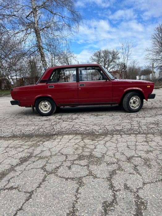 Lada  ВАЗ 2105 1300
