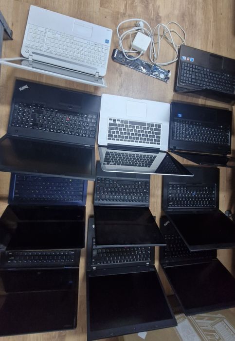 Lot 6 laptopuri pret chilipir modele actuale