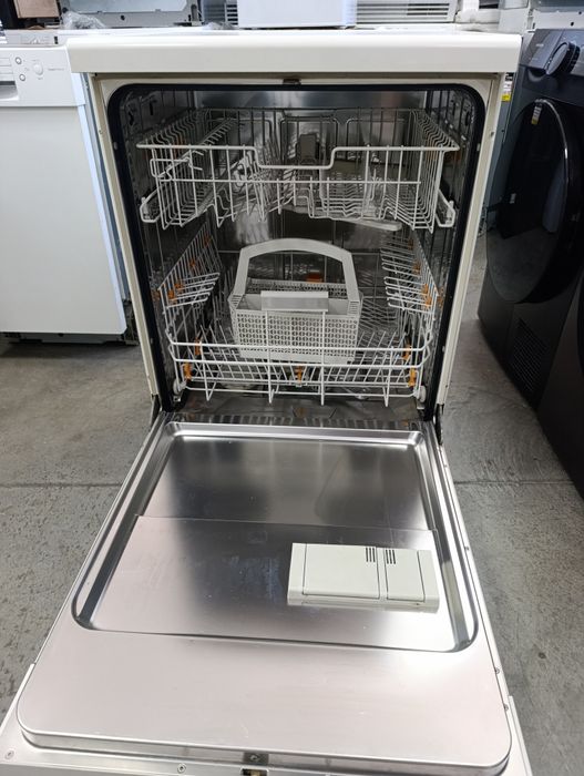 Свободно стояща Съдомиялна Miele XXL