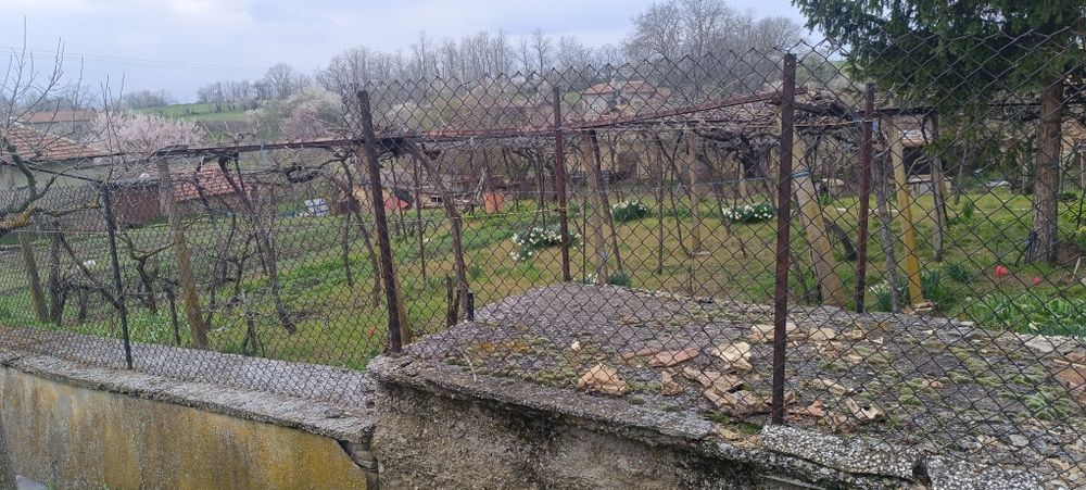 Селски имот къща!