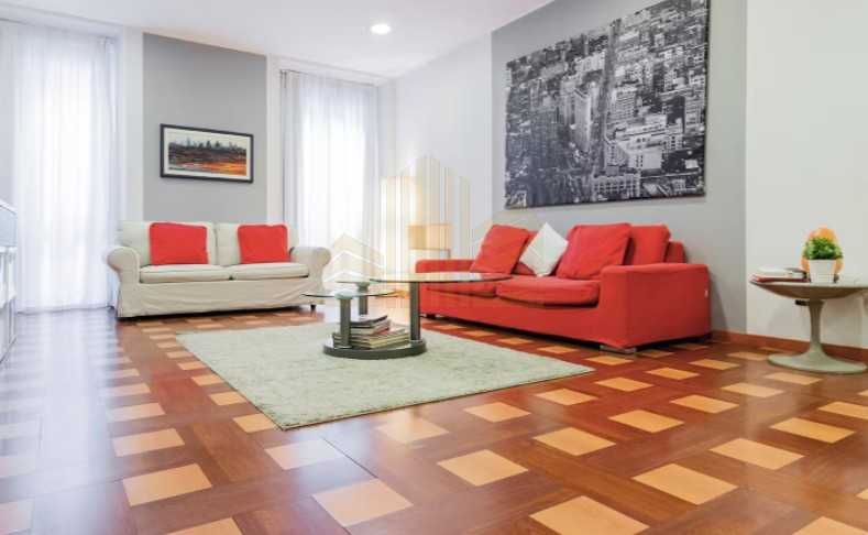 Дава се под наем Тристаен апартамент в Пловдив, Център - 71 кв.м за 204 € - Снимка #1