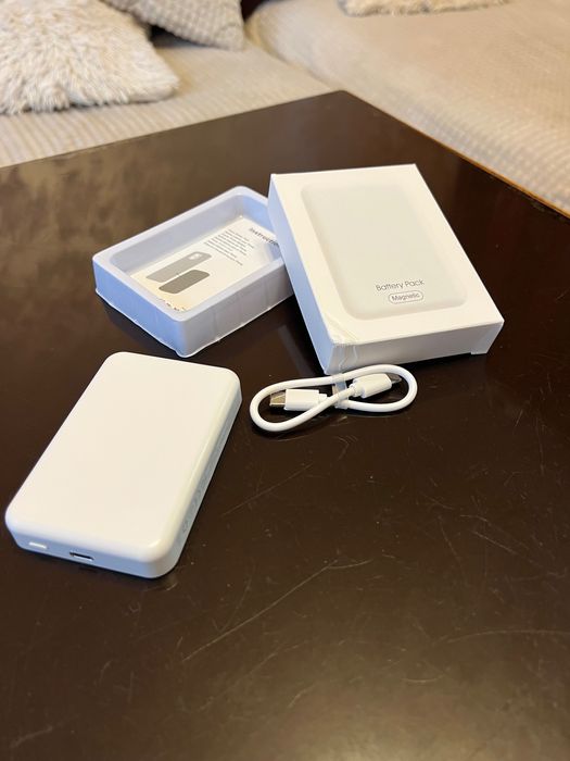 Battery pack /безжична зарядна батерия за iphone/magsafe/