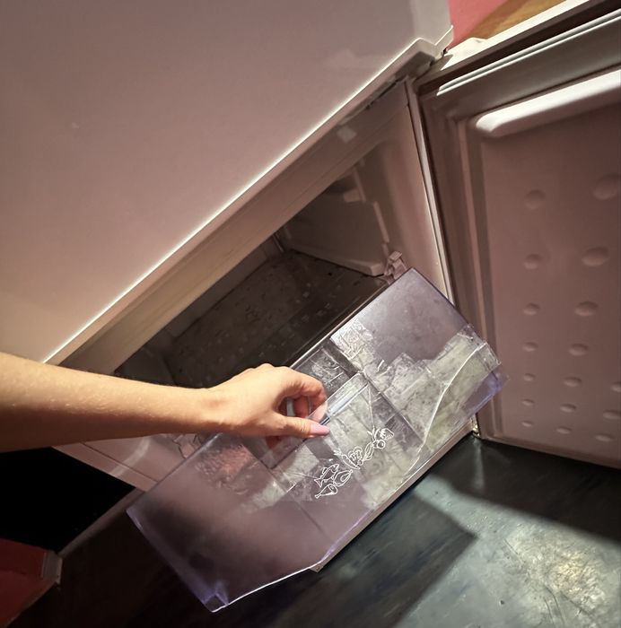 Продам Холодильник BEKO CS 332020