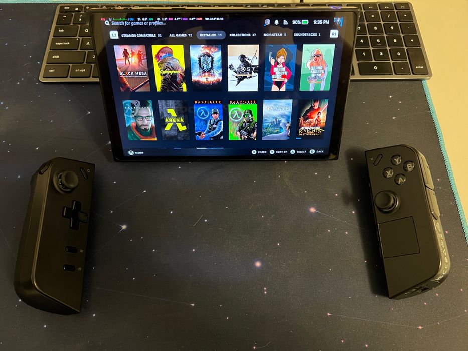 Consolă Legion Go Z1 Extreme cu SteamOS, 16GB RAM,512GB SSD