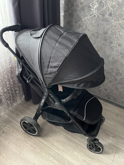 Продам коляску детскую