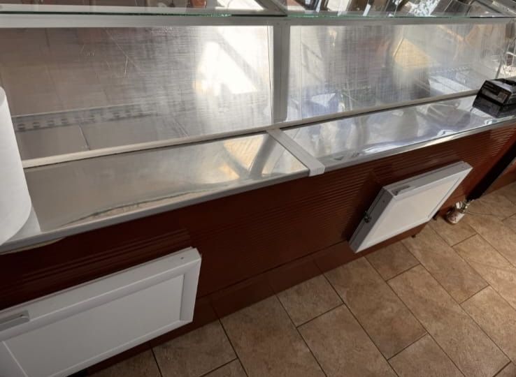 Lada Mezeluri 2.5 metri si Lada perdea de aer,Cuptor Pizza Cuppone