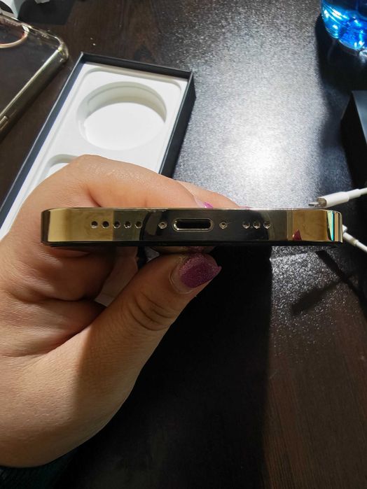 Продавам iPhone 13 pro