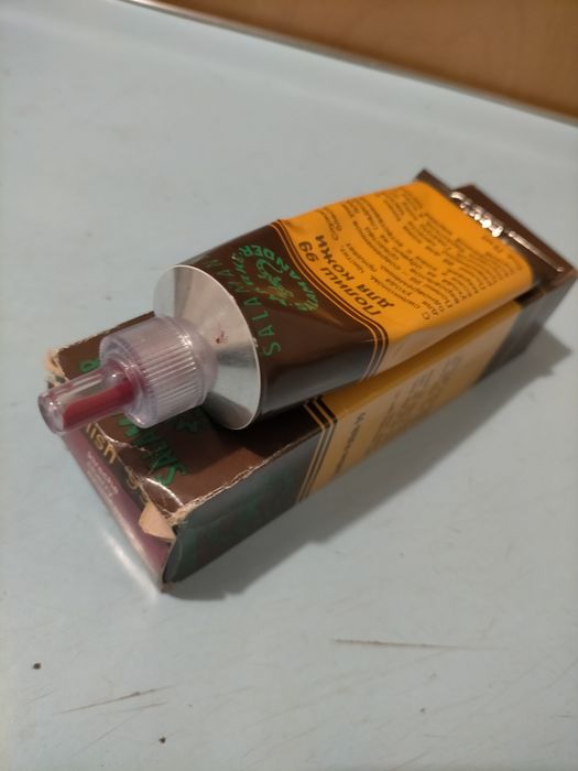 Крем для кожаной обуви