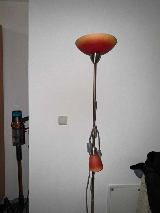 Vand lampa verticală