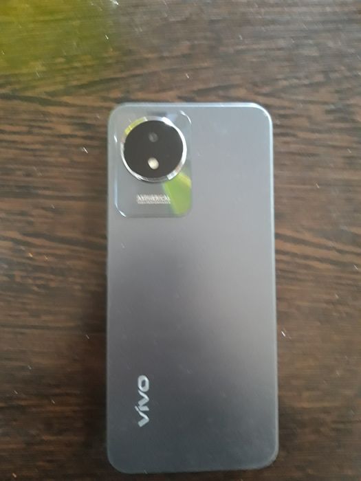 Телефон vivo  Y02